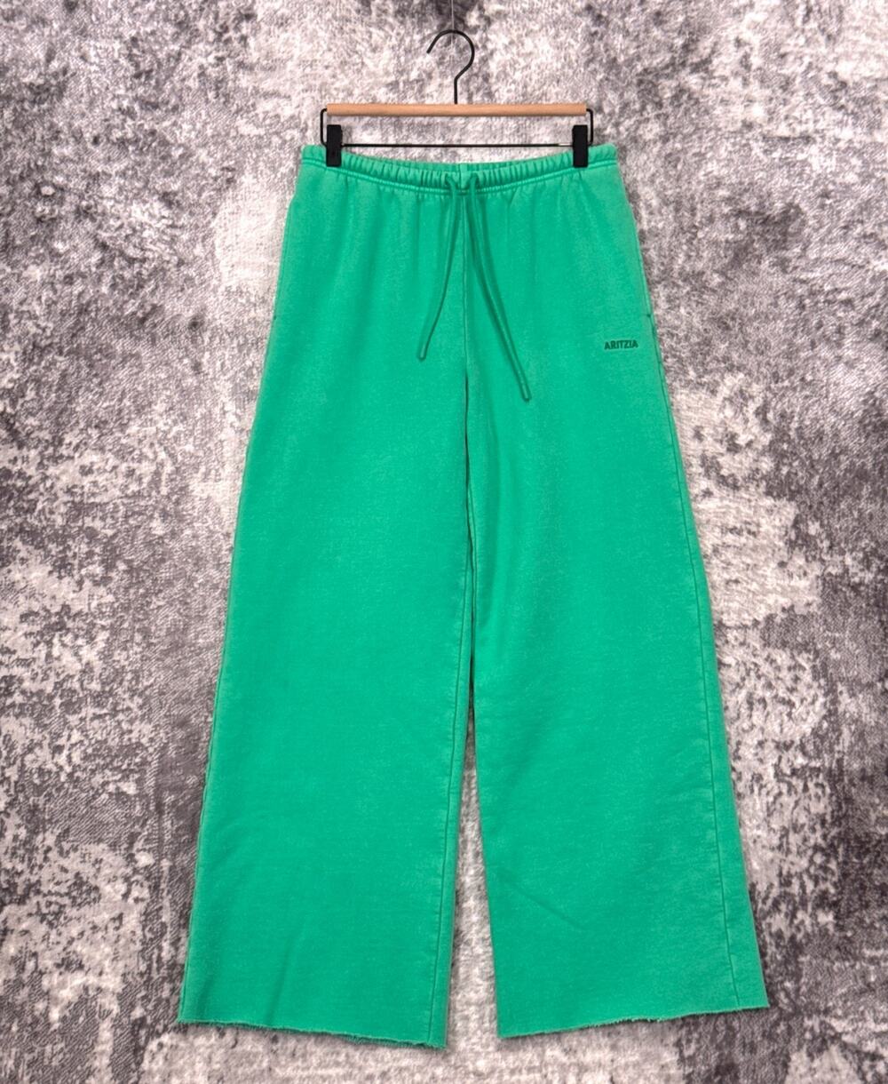 Aritzia Sweat Fleece Mega Fit Sweatpants Medium Womens Green Wide Leg